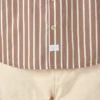 Chemise de service à manches courtes et rayures Chemise de service à manches courtes et rayures