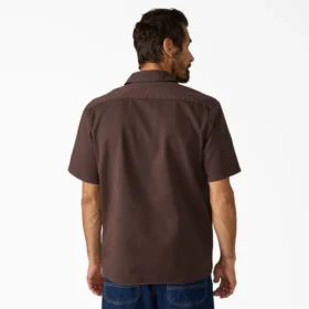 Chemise de travail unie à l&rsquo;aspect vieilli