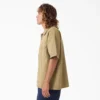Chemise de travail unie à l’aspect vieilli Chemise de travail unie à l’aspect vieilli