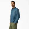 Chemise en denim légère à manches longues Chemise en denim légère à manches longues
