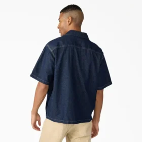 Chemise en denim à manches courtes et boutons