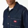 Chemise en denim à manches courtes et boutons Chemise en denim à manches courtes et boutons