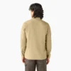Chemise en velours côtelé à la coupe décontractée Chemise en velours côtelé à la coupe décontractée