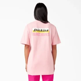 Chemise épaisse pour la sensibilisation au cancer du sein
