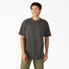 Chemise à poche épais et usée