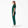 Combinaison pour femme réinterprétée