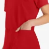 Haut médical à col en V Eds Essentials pour femme Haut médical à col en V Eds Essentials pour femme