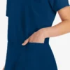 Haut médical à col en V Eds Essentials pour femme