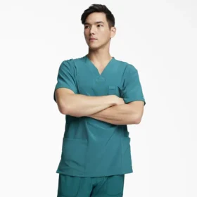 Haut médical à col en V Eds Essentials pour homme