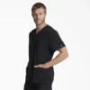 Haut médical à col en V Eds Essentials pour homme Haut médical à col en V Eds Essentials pour homme