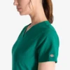 Haut médical à col en V Eds Nxt pour femme