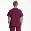 Haut médical à col en V pour homme Eds Essentials, à rentrer dans le pantalon Haut médical à col en V pour homme Eds Essentials, à rentrer dans le pantalon