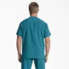 Haut médical à col en V pour homme Eds Essentials, à rentrer dans le pantalon Haut médical à col en V pour homme Eds Essentials, à rentrer dans le pantalon