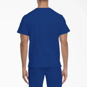 Haut médical à col en V pour homme Eds Essentials, à rentrer dans le pantalon