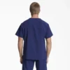 Haut médical à col en V pour homme Eds Essentials, à rentrer dans le pantalon Haut médical à col en V pour homme Eds Essentials, à rentrer dans le pantalon