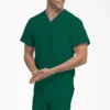 Haut médical à col en V pour homme Eds Essentials, à rentrer dans le pantalon Haut médical à col en V pour homme Eds Essentials, à rentrer dans le pantalon