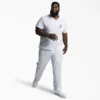 Haut médical à col en V pour homme Eds Essentials, à rentrer dans le pantalon Haut médical à col en V pour homme Eds Essentials, à rentrer dans le pantalon
