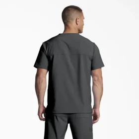Haut médical unisexe à col en V Eds Essentials