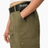 Pantalon cargo court à coupe décontractée et coutures contrastées pour femme