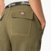 Pantalon cargo court à coupe décontractée et coutures contrastées pour femme