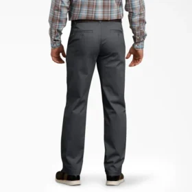 Pantalon chino délavé à taille active et coupe fuselée régulière de la série X de Dickies Pantalon chino délavé à taille active et coupe fuselée régulière de la série X de Dickies
