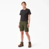 Short cargo slim fit rafraîchissant pour femme, 25 cm Short cargo slim fit rafraîchissant pour femme, 25 cm