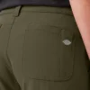 Short cargo slim fit rafraîchissant pour femme, 25 cm Short cargo slim fit rafraîchissant pour femme, 25 cm