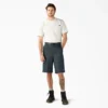 Short de travail ample à devant plat, 33 cm Short de travail ample à devant plat, 33 cm