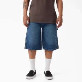 Shorts en denim de charpentier délavé et ample, 33 cm