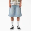 Shorts en denim de charpentier délavé et ample, 33 cm