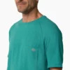 T-shirt rafraîchissant à manches courtes et poche