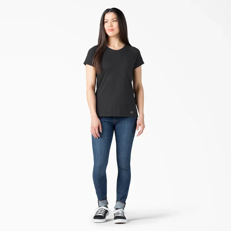 T-shirt rafraîchissant à shorts et poches pour femme T-shirt rafraîchissant à shorts et poches pour femme