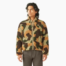 Veste camouflage en polaire à poils longs, coupe ample